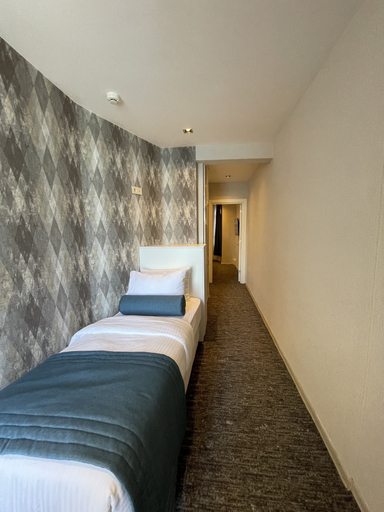 Bedroom 2, Weingart Seaside Hotel, Beyoğlu