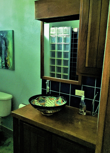 Bathroom 4, Royale Manor