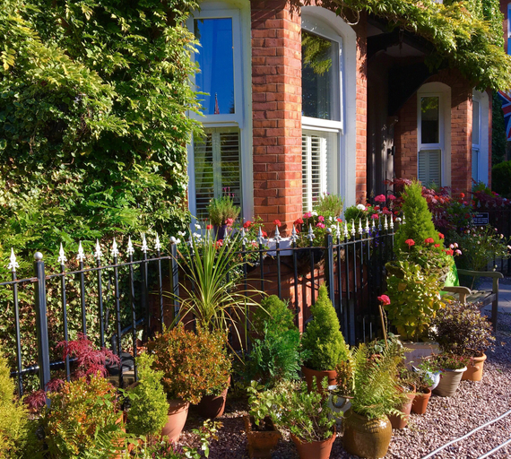 Exterior & Views 2, Cheshire Hospitality Ltd T/A Lennox Lea Studios & Apartments, Trafford
