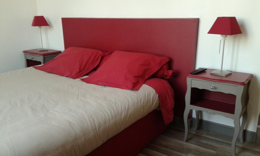 Bedroom 3, Les Rives de l'Isle, Dordogne