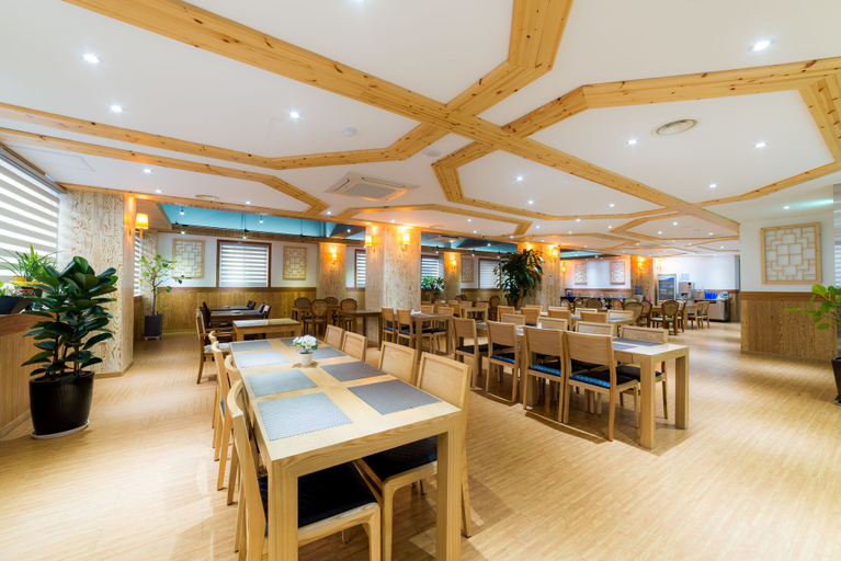Food & Drinks 5, Reborn Suwon Silkroad Hotel, Suwon