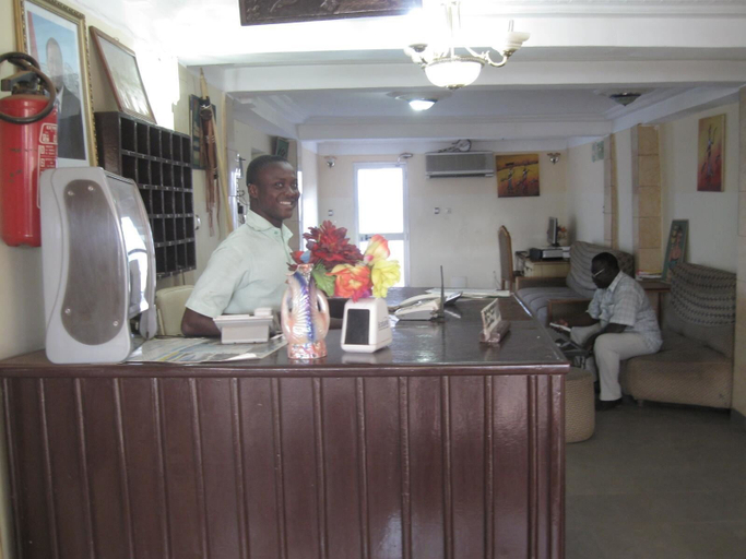 Others 4, Hotel sigri, Kadiogo