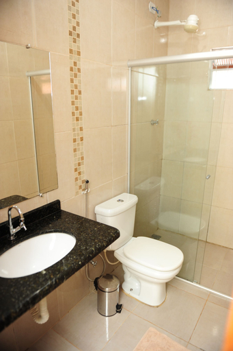 Bathroom 4, Hotel Kanaan, Pimenta Bueno