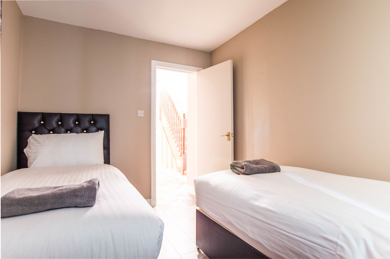 Bedroom 3, Montgomery Apartments - Crighton, Edinburgh