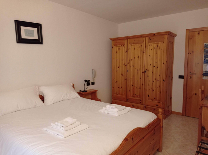Bedroom 3, Hotel Fior di Roccia Valmalenco, Sondrio