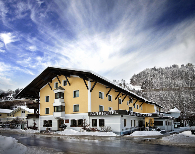 Exterior & Views 2, Parkhotel Matrei, Innsbruck Land