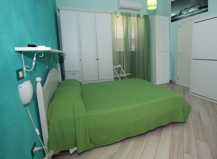 Bedroom 2, Le Nereidi B&B, Barletta-Andria-Trani