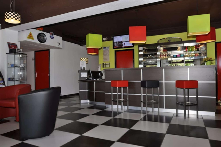 Food & Drinks 5, KYRIAD MONTLUCON - Saint Victor, Allier