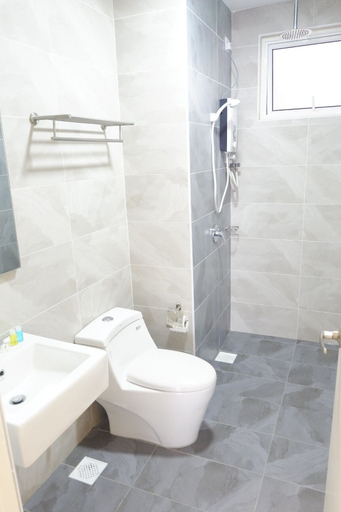 Bathroom 3, Pinnacle Tower, Johor Bahru