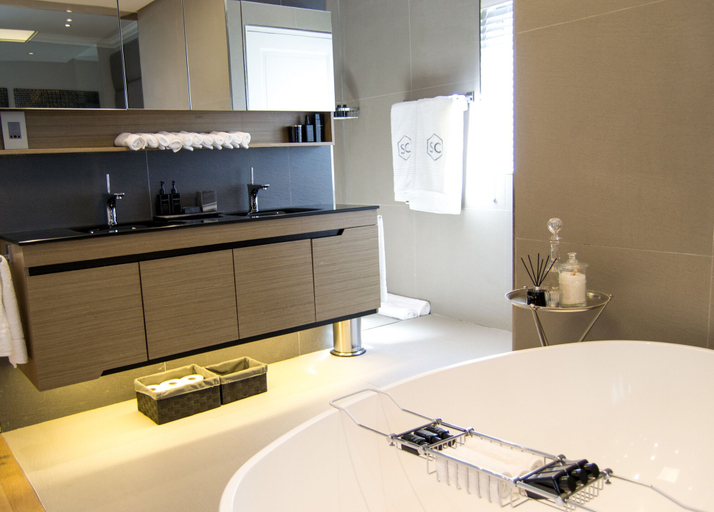 Bathroom 4, Seacliff Apartments, City of Cape Town