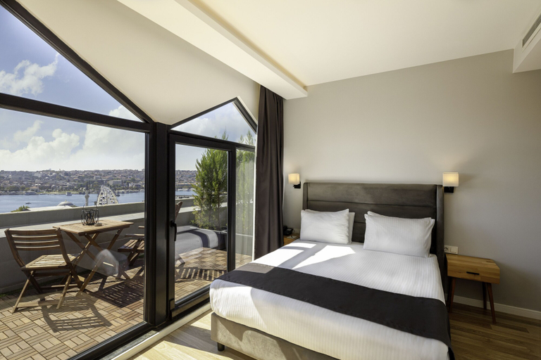 Bedroom 3, Doruk Palas Hotel, Beyoğlu