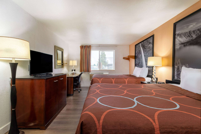 Bedroom 3, Super 8 by Wyndham The Dalles OR, Wasco
