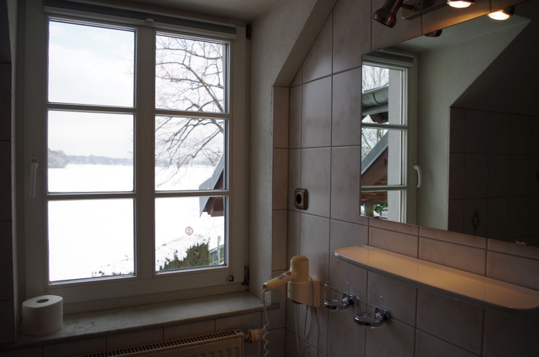 Bathroom 5, Hotel Alttolkewitzer Hof Dresden, Dresden