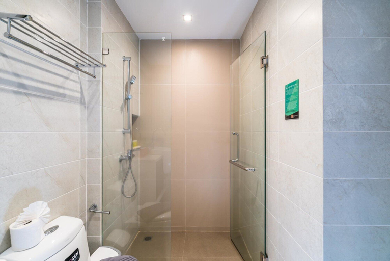 Bathroom 4, Charming pool view studio in Patong ET414, Phuket Island