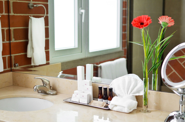 Bathroom 5, Adriatika Hotel & Residence, ZONA 14