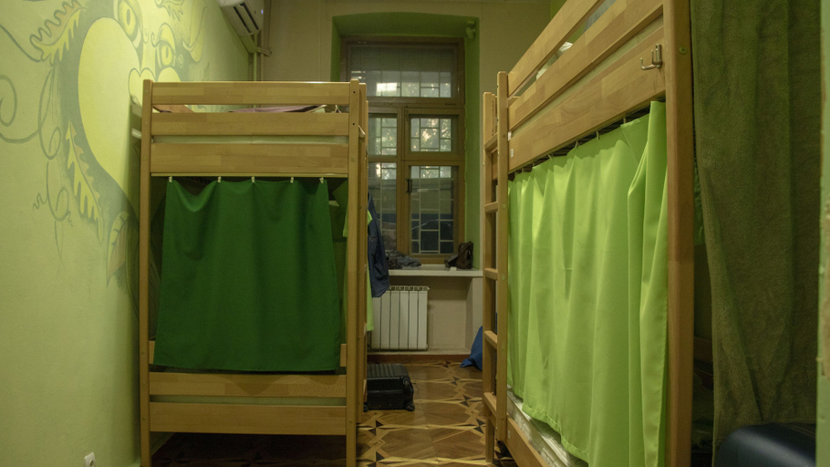 Bedroom 3, Elements Hostels, Holosiïvs'kyi