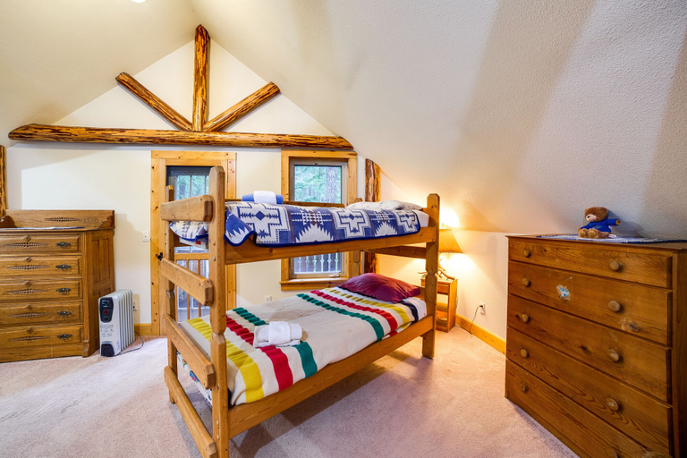 Bedroom 3, 25SL - Hot Tub - BBQ - Pets Ok - WiFi - Sleeps 6, Whatcom