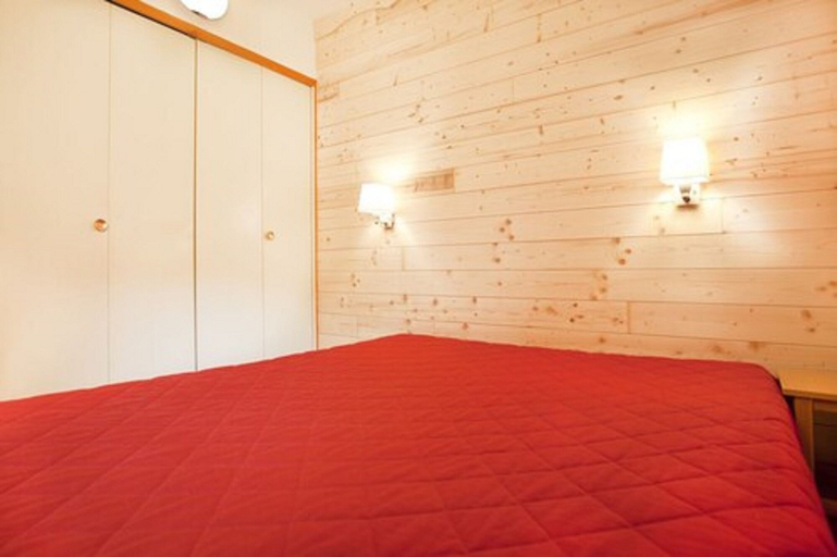 Bedroom 2, VVF Résidence Plagne 1800 Paradiski, Savoie