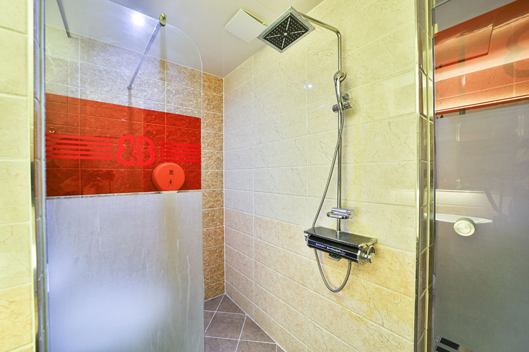 Bathroom 3, B&B HOTEL, Gimhae