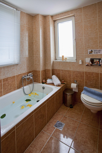 Bathroom 5, Villa Frati Gorge, Crete