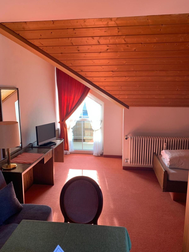 Bedroom 3, Kneipp- Kur- und Tagungshotel Luitpold, Unterallgäu