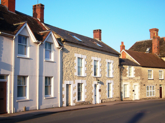 Exterior & Views, Castleton House B&B, Wiltshire