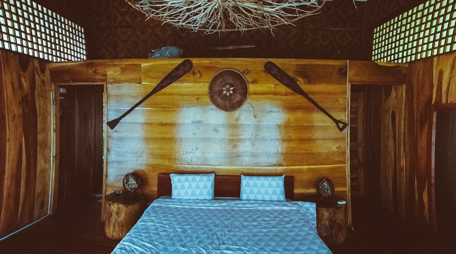 Bedroom 2, Volcano House, Mambajao