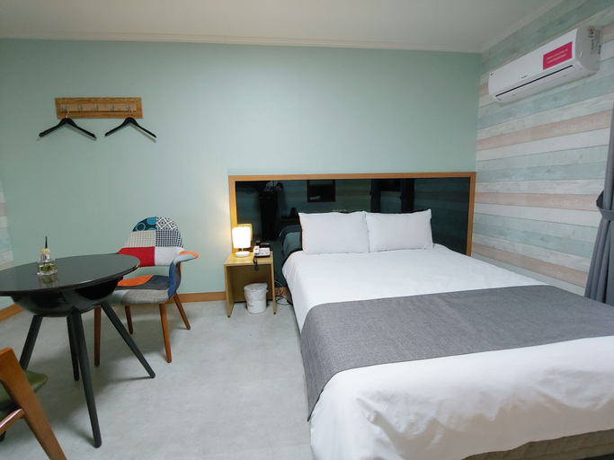 Bedroom 3, Hotel Tong Yeondong Jeju, Jeju