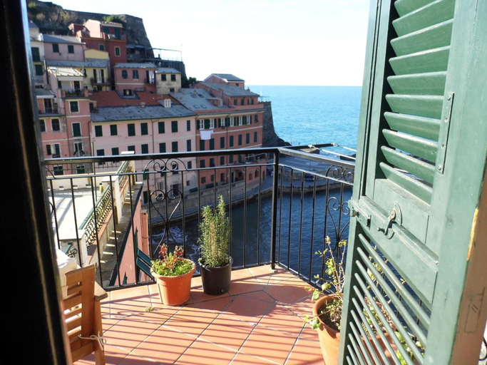 Others 5, Camere Nicolina, La Spezia