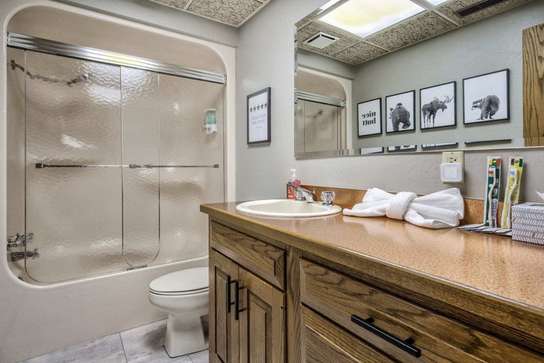Bathroom 4, 6bdfamily Mountain Getawayfire Place Pet-friendly, El Paso