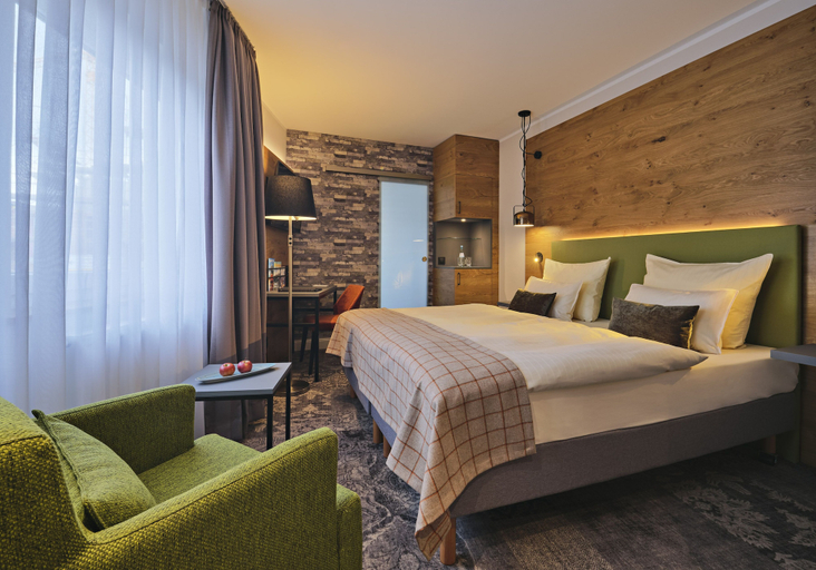 Bedroom 2, Hotel Burg-Klause, Ostholstein