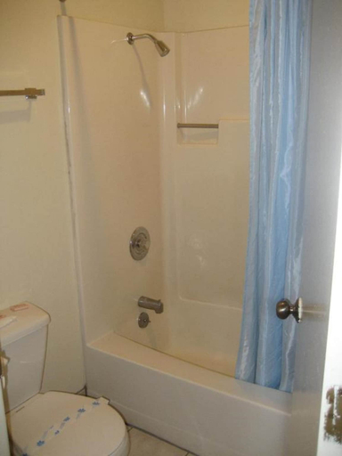 Bathroom 3, Jamestown Railtown Motel, Tuolumne
