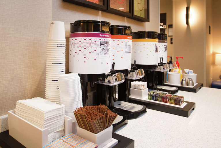 Food & Drinks 5, Hampton Inn Arvin Tejon Ranch, Kern
