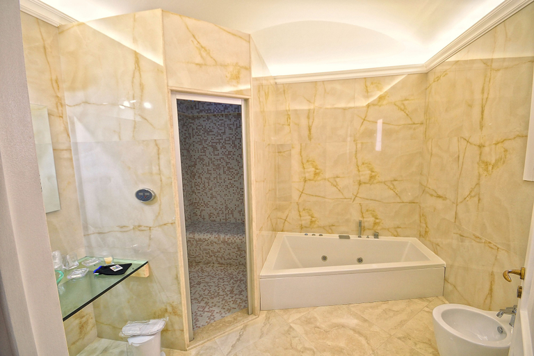 Bathroom 4, Masseria Tenuta Quintino, Lecce