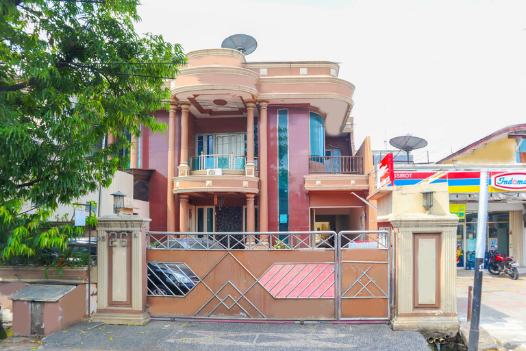 Exterior & Views 1, OYO 2547 Assirot Residence, South Jakarta