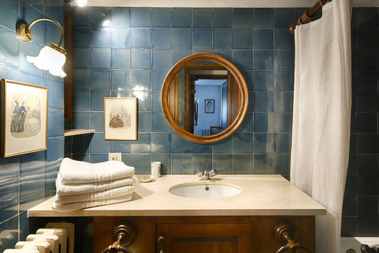 Bathroom 4, Masia Can Pou, Girona
