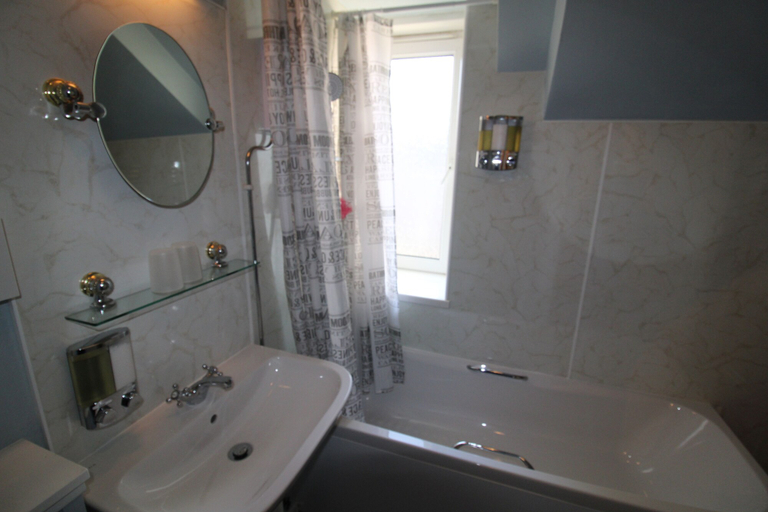 Bathroom 4, Easdale House, Highland