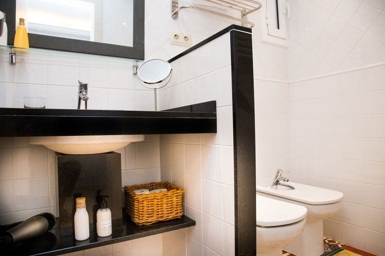 Bathroom 3, Opening Doors Aribau, Barcelona