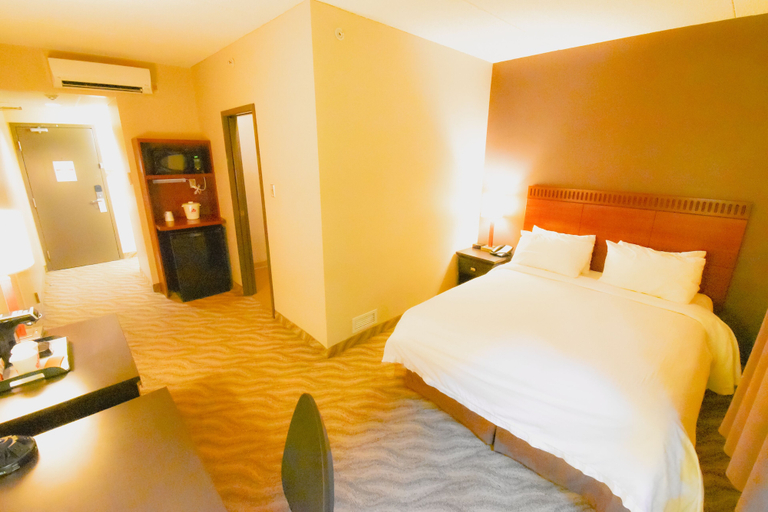 Bedroom 4, Canad Inns Destination Centre Garden City, Division No. 11