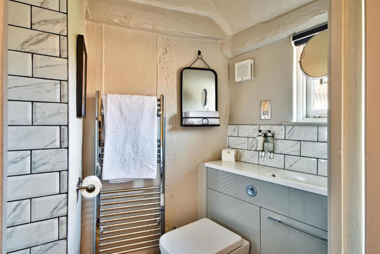 Bathroom 3, The WoolPack Inn, Essex