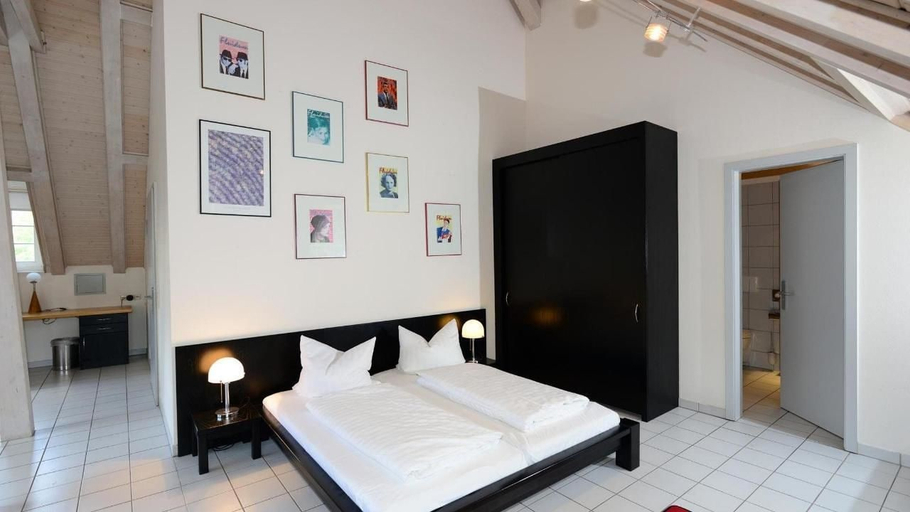 Bedroom 5, Art Hotel Weimar, Weimar