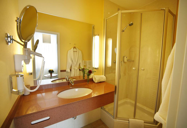 Bedroom 4, AKZENT Hotel Johannisbad, Rosenheim