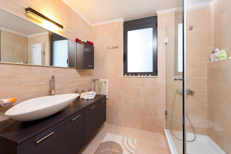 Bathroom 4, Filerimos Villa, South Aegean