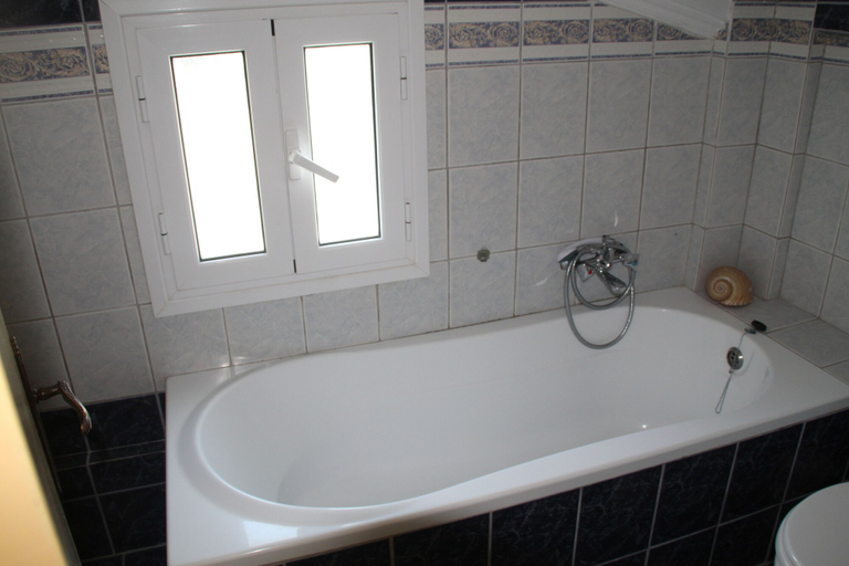 Bathroom, Dimitra's Maisonette, Ionian Islands