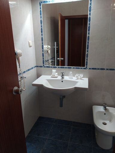 Bedroom 4, Hotel Louro, Óbidos