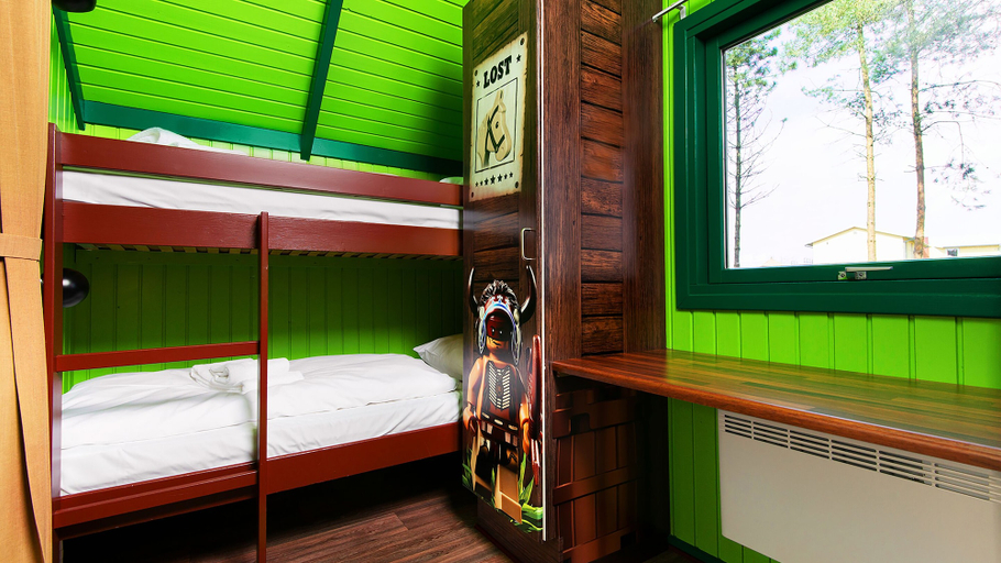 Bedroom 2, LEGOLAND Wilderness Barrels & Cabins, Billund