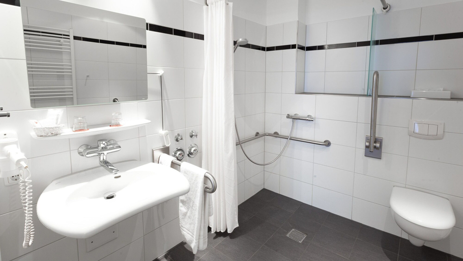 Bathroom 4, Stadthaushotel Hamburg, Hamburg