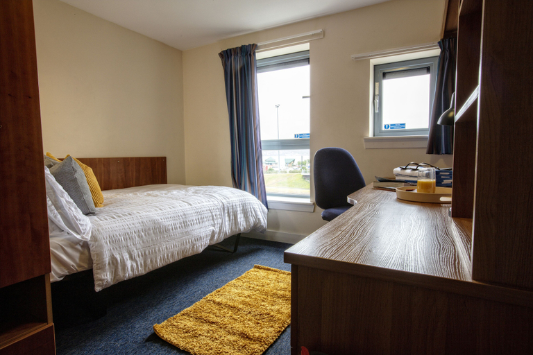 Bedroom 3, Seabraes Apartments and Rooms, Dundee