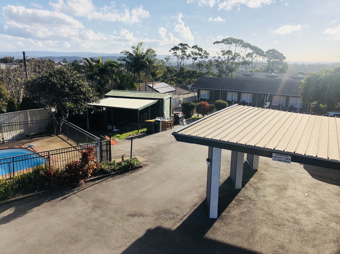 Others 4, Newcastle Motel, Lake Macquarie - North