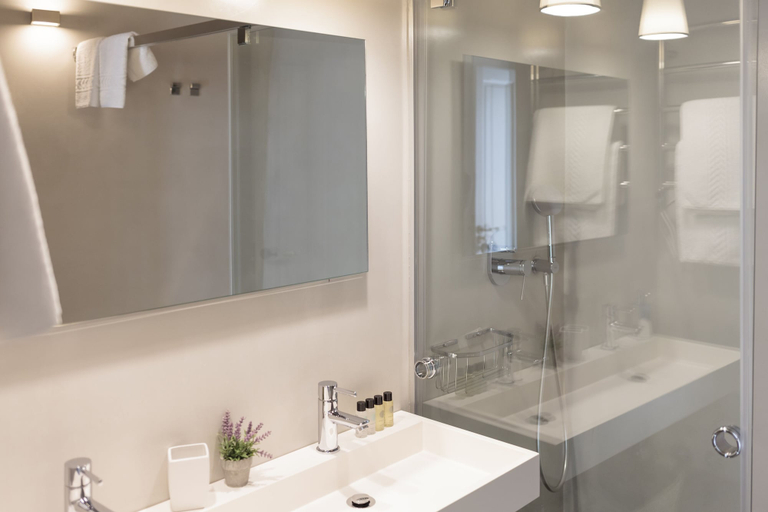 Bathroom 5, Casa Shelly Hospedería, Cádiz